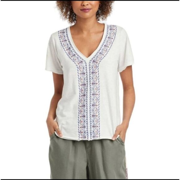 Knox Rose white v neck embroidered small top - Picture 1 of 8